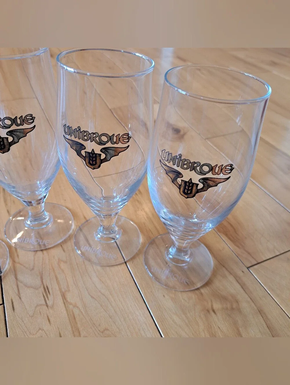 UNIBROUE BELGIUM ALE STEM TULIP GLASSES Set of 4 EXCELLENT!